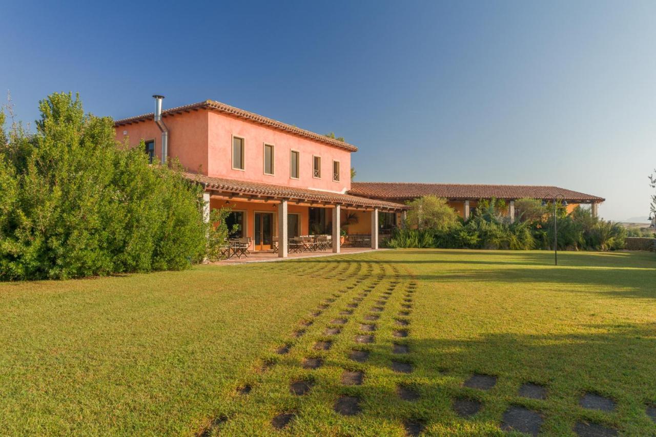 Janas Country Resort Mores Exterior photo